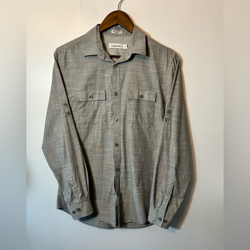 Calvin Klein Gray Button-Up Shirt Size Small